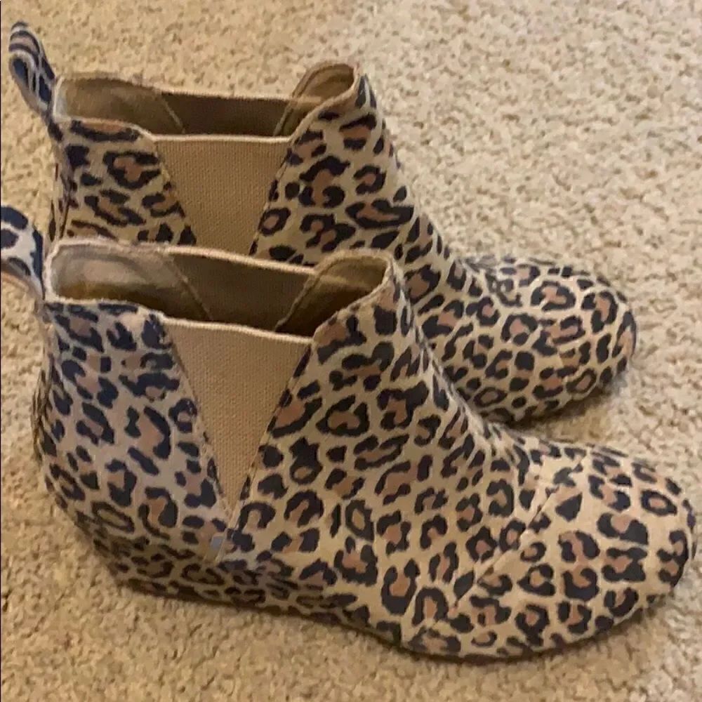 Tom’s Leopard Bootie